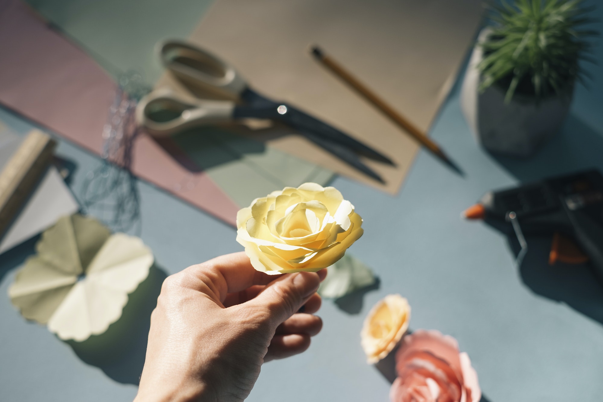 Comment faire une rose en papier ?